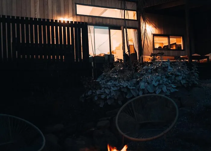 Alpine - Views, Fire-pit, Central, Cosy 公寓 *